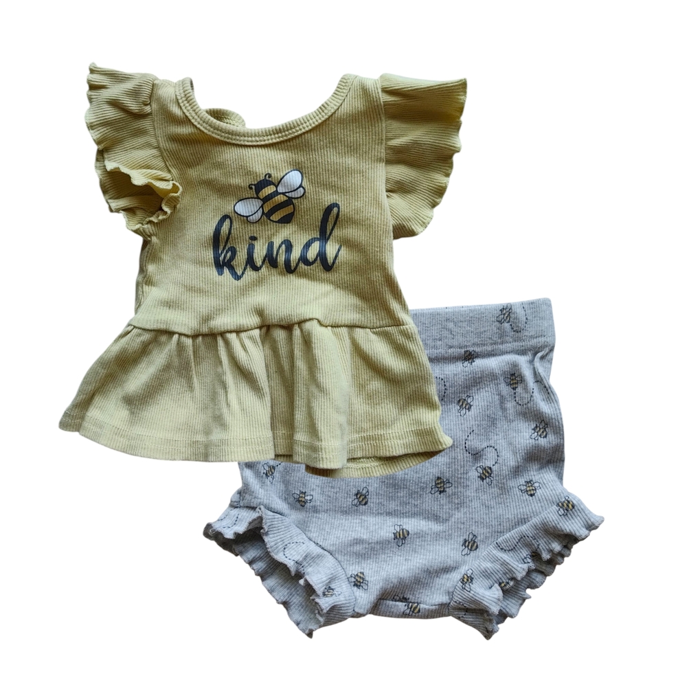 ✅4/25$✅‎ Baby 6-9 Months Monkey Bars Yellow and Gray Kids Bee Outfit